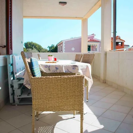Sea View No1 *